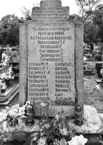 Pomnik-upamietniajacy-ofiary-„Selbstschutzu